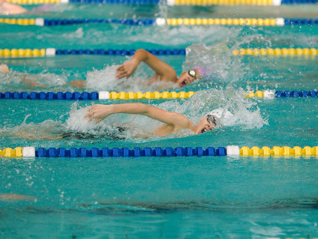 Junior Swimming Competition (E3 & D300 IMGS) Olympus SLR Talk Forum